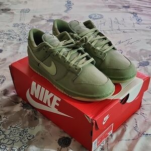XxSOLDxX Nike Green Sneakers Classic Low-Top Suede
